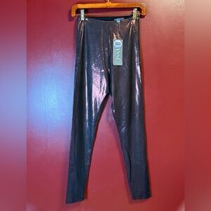 Lysse Burgundy Metallic Leggings Women’s Size S NWT